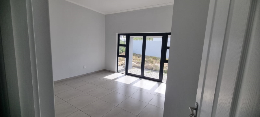 3 Bedroom Property for Sale in Laguna Hills Western Cape